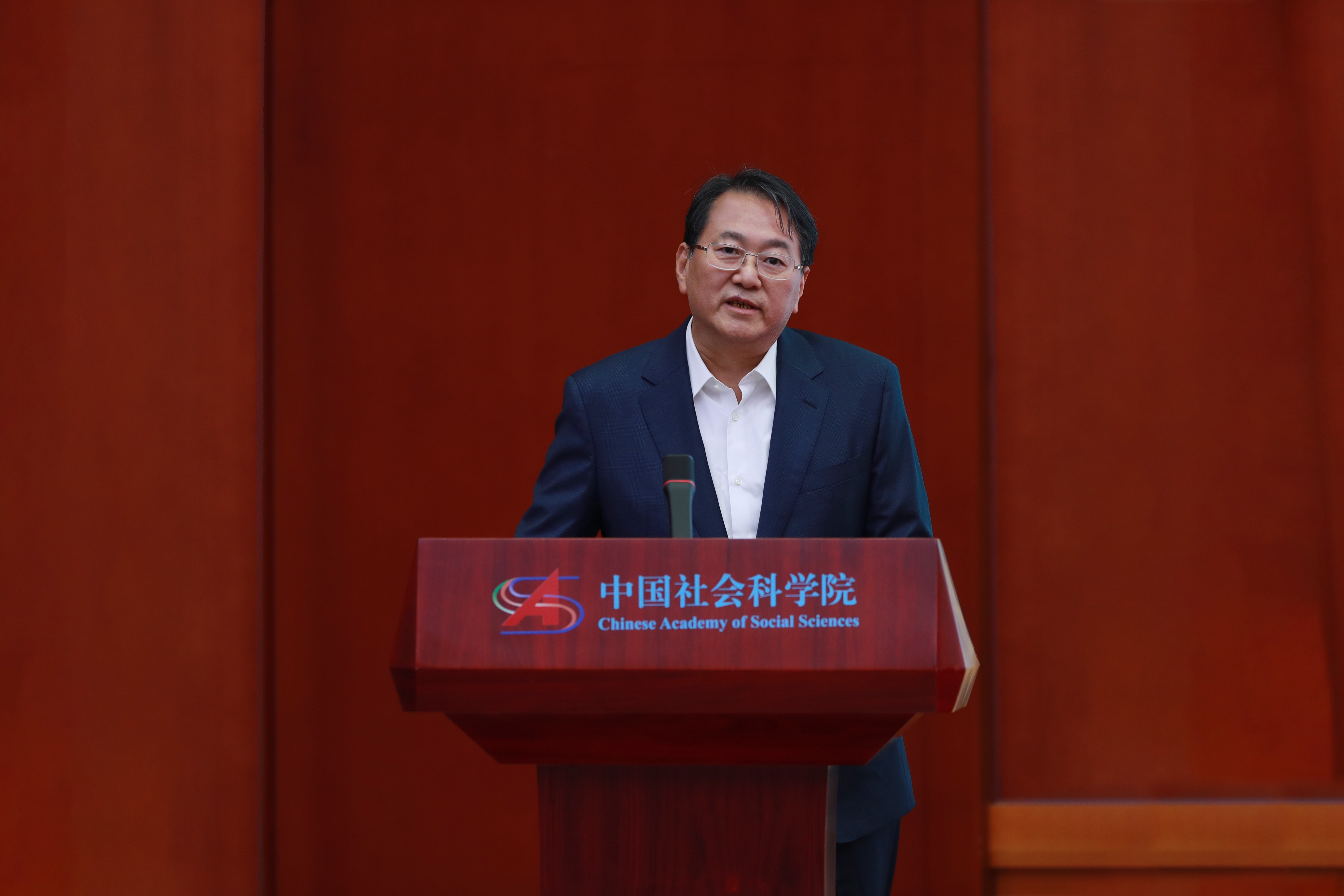 中国社会科学院文化发展促进中心党委书记、主任兼全国博物馆文创联盟理事长崔建民